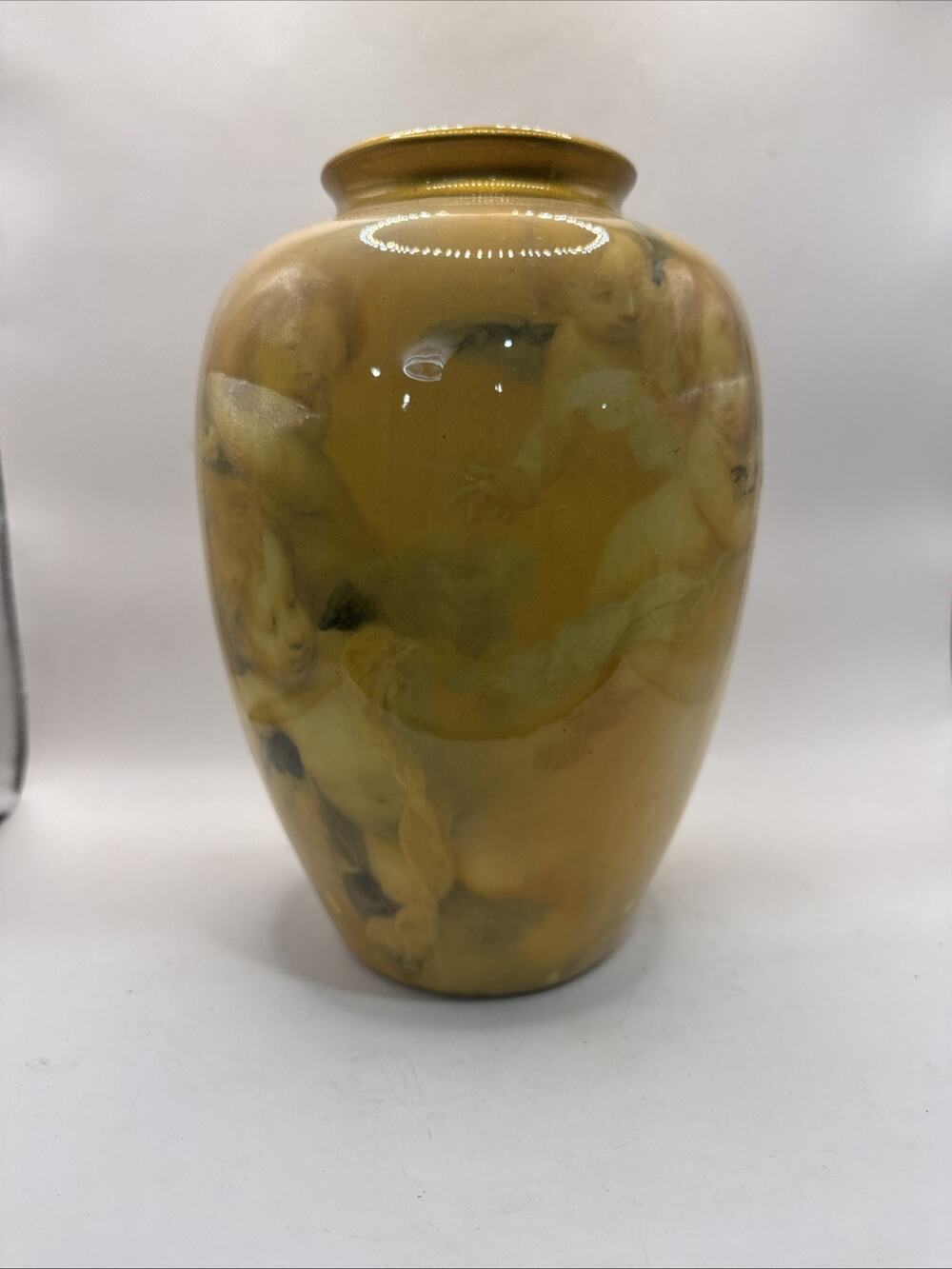 VINTAGE, Hand Painted Angelic Childern / Cherubs Vase *